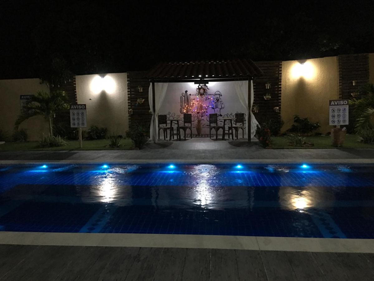 Hotel Virgulino Olho d'Agua do Casado Bagian luar foto
